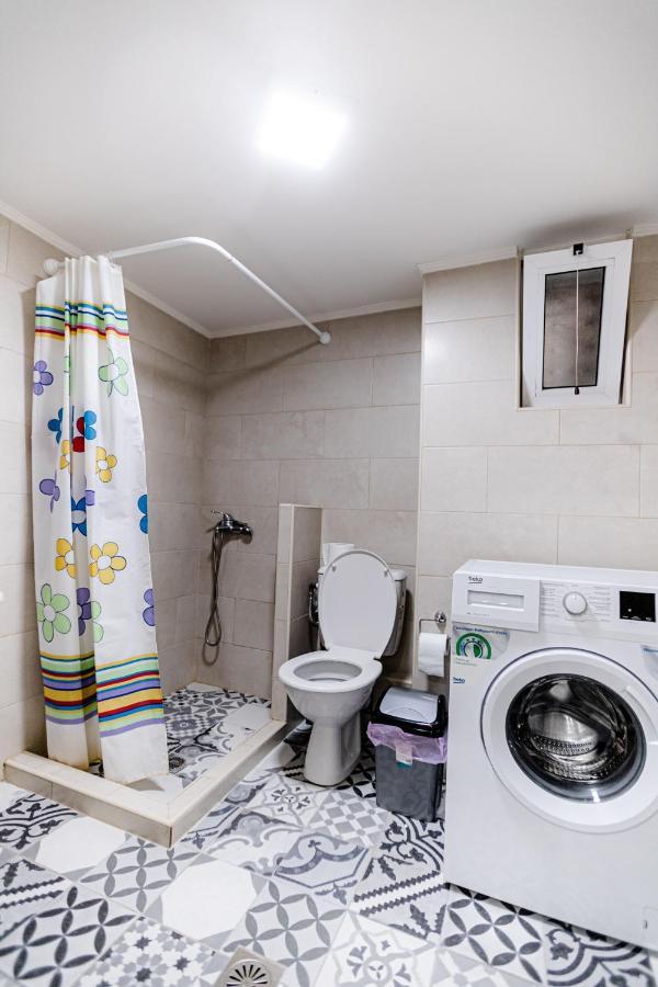 John Luxury Apartment อเล็กซานโดรโพลิส ภายนอก รูปภาพ
