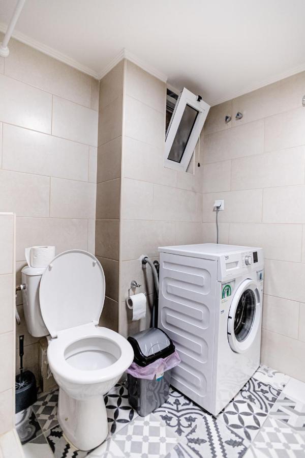 John Luxury Apartment อเล็กซานโดรโพลิส ภายนอก รูปภาพ