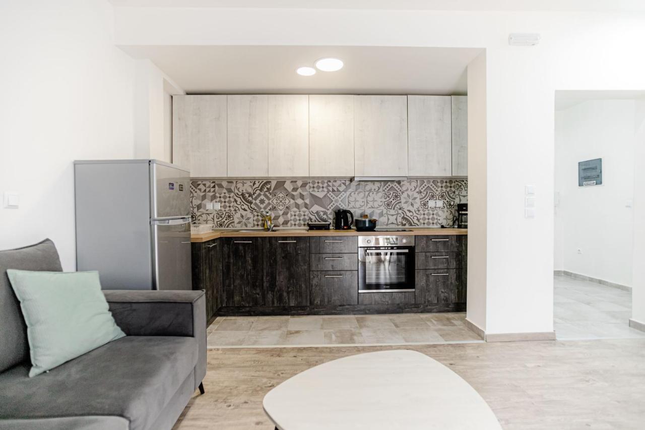 John Luxury Apartment อเล็กซานโดรโพลิส ภายนอก รูปภาพ