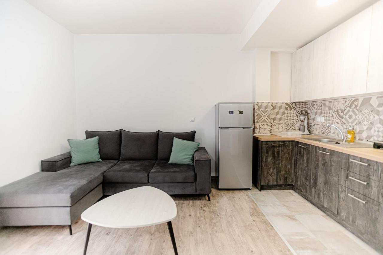 John Luxury Apartment อเล็กซานโดรโพลิส ภายนอก รูปภาพ